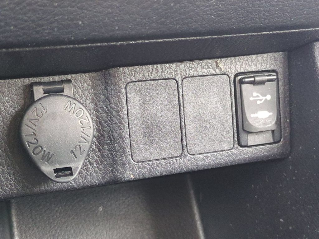 Thumbnail: 2015 Toyota Corolla - 34