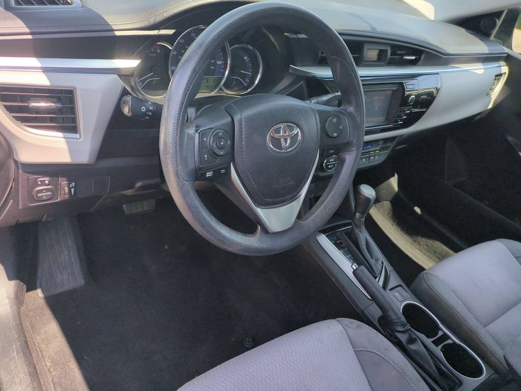 Thumbnail: 2015 Toyota Corolla - 2