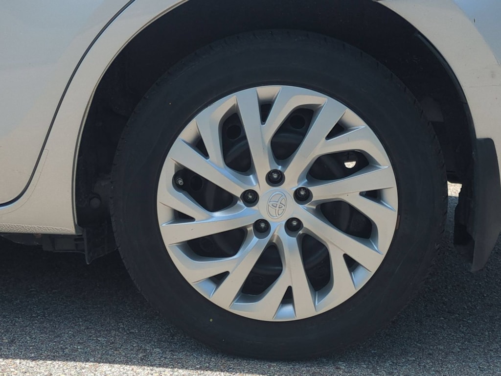 Thumbnail: 2019 Toyota Corolla - 8