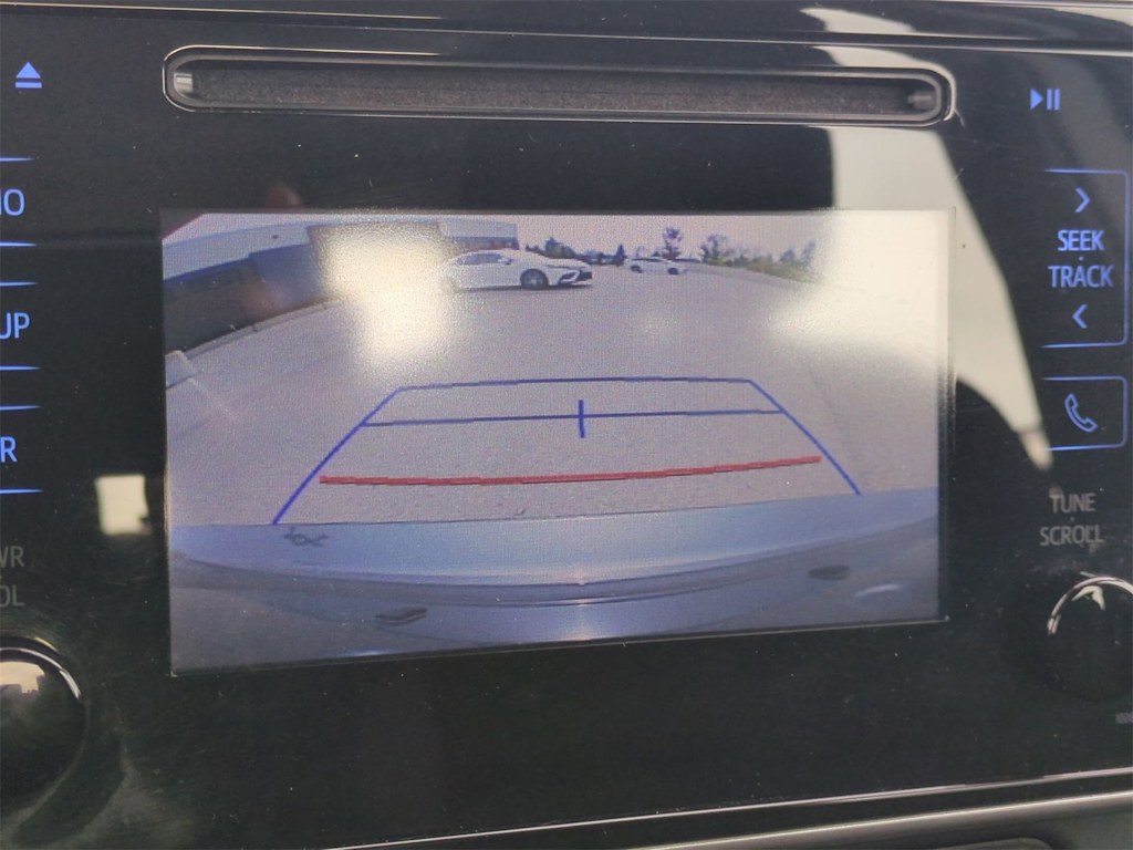 Thumbnail: 2019 Toyota Corolla - 32