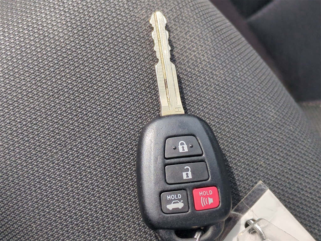 Thumbnail: 2019 Toyota Corolla - 18