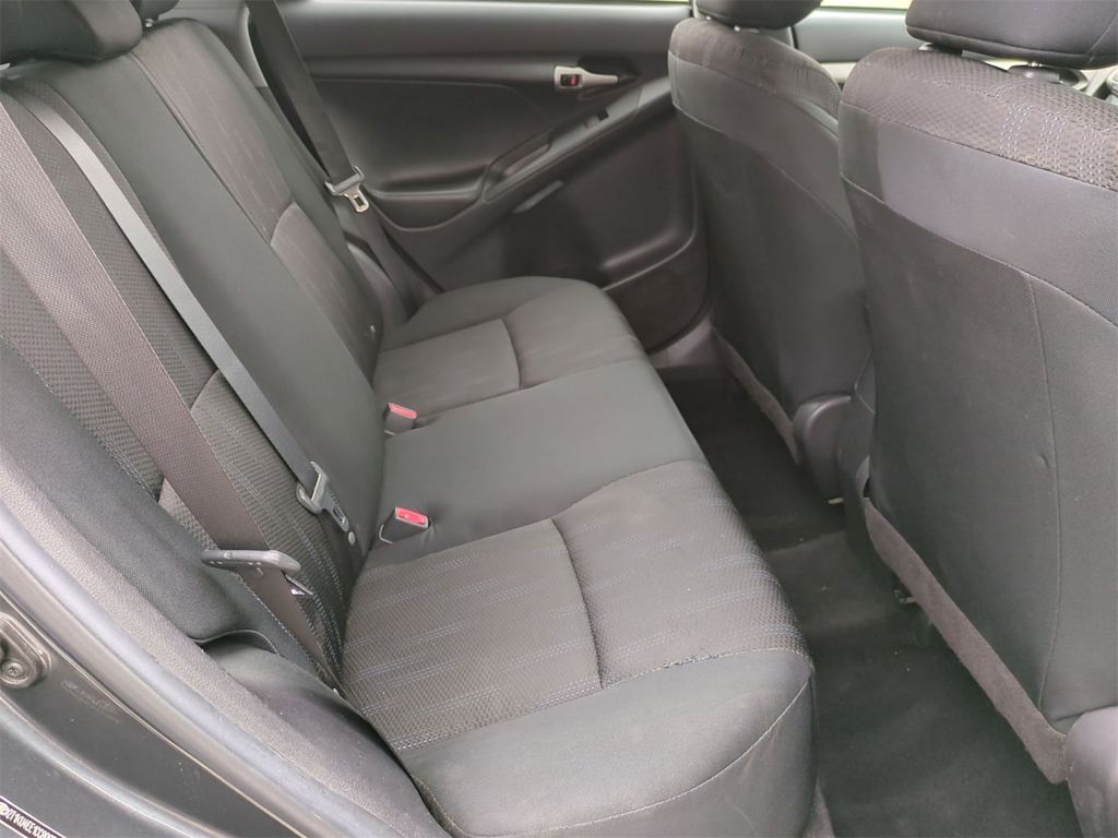 2012 Toyota Matrix Base 27