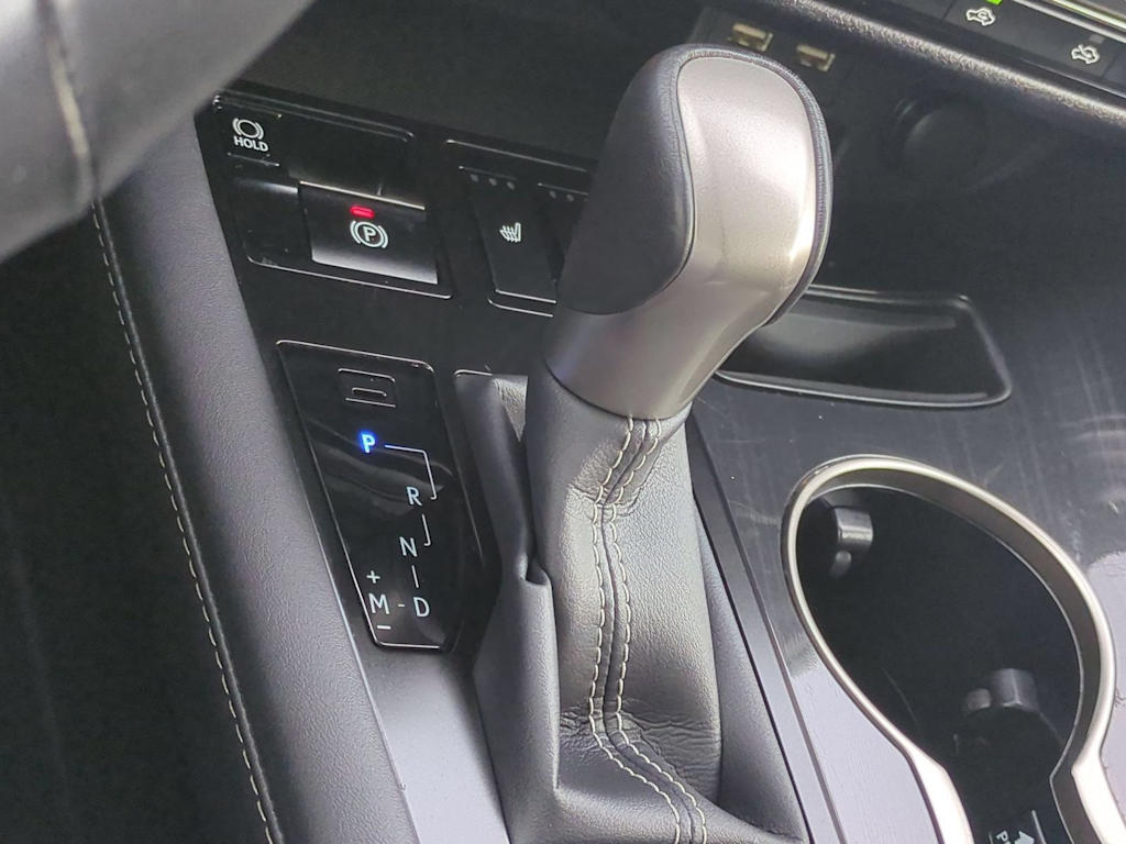 Thumbnail: 2022 Lexus RX - 33