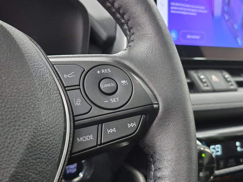 Thumbnail: 2023 Toyota RAV4 - 32
