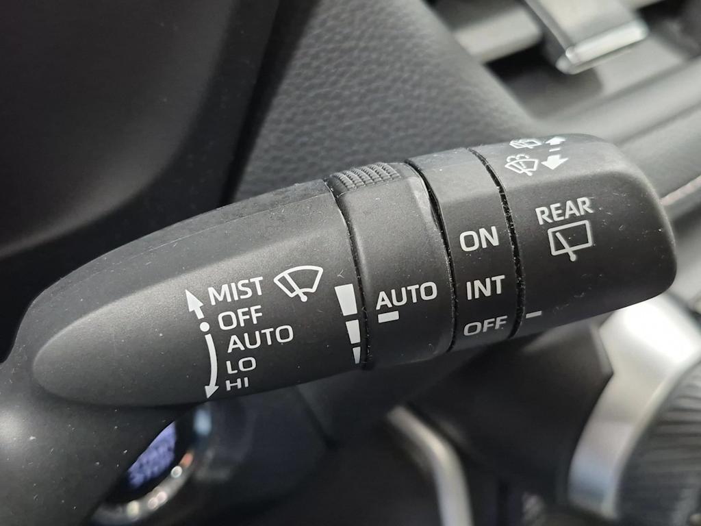 Thumbnail: 2023 Toyota RAV4 - 33