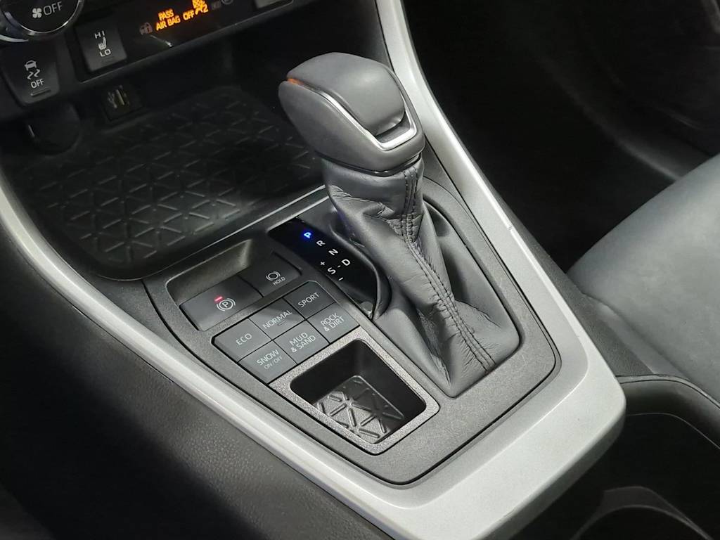 Thumbnail: 2023 Toyota RAV4 - 15