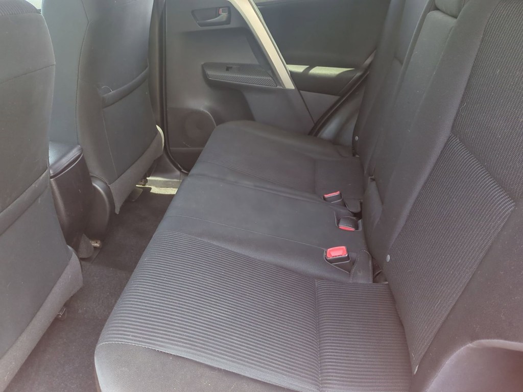 Thumbnail: 2015 Toyota RAV4 - 12