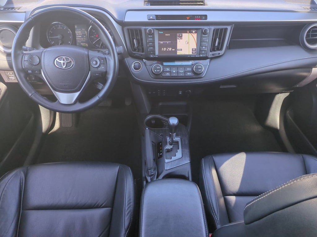 Thumbnail: 2017 Toyota RAV4 - 9