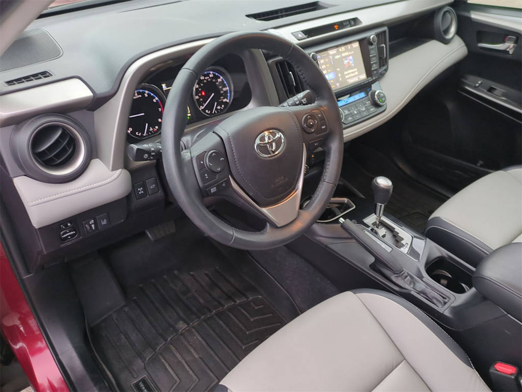 Thumbnail: 2018 Toyota RAV4 - 2