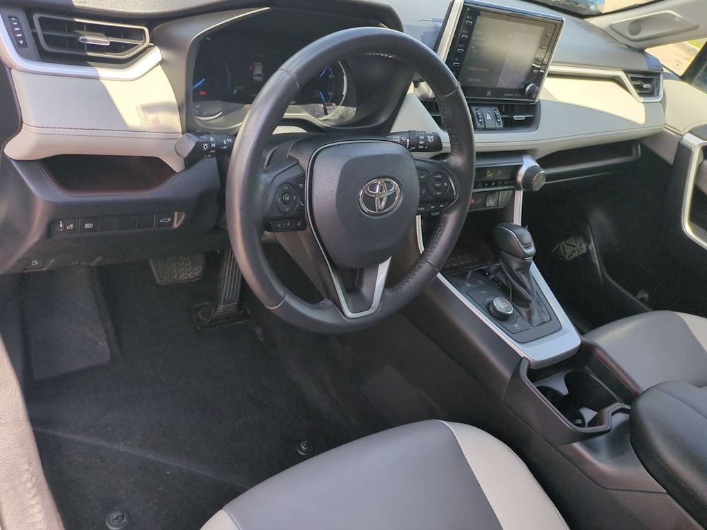 Thumbnail: 2020 Toyota RAV4 - 2