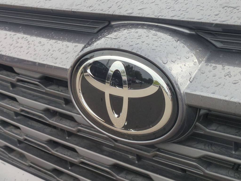 Thumbnail: 2024 Toyota RAV4 - 7