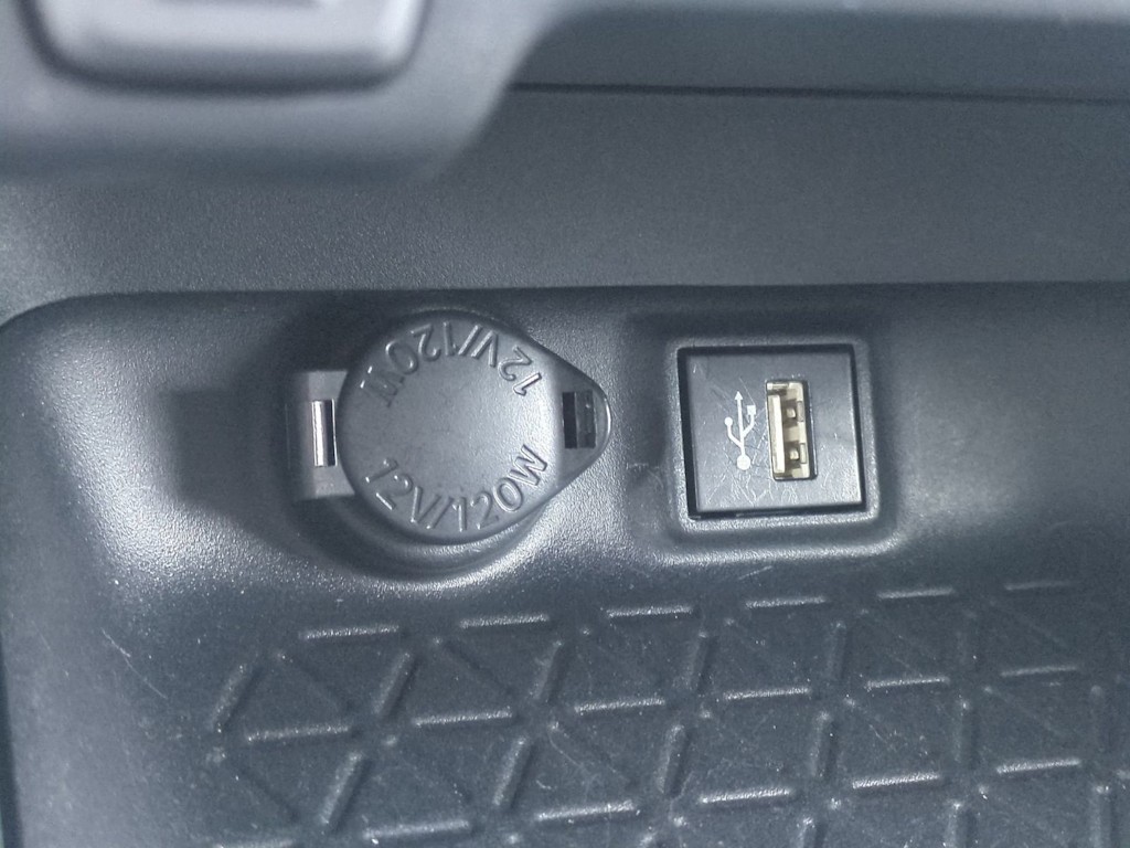 Thumbnail: 2024 Toyota RAV4 - 34