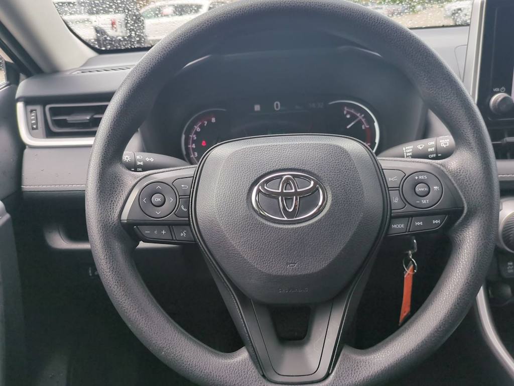 Thumbnail: 2024 Toyota RAV4 - 13