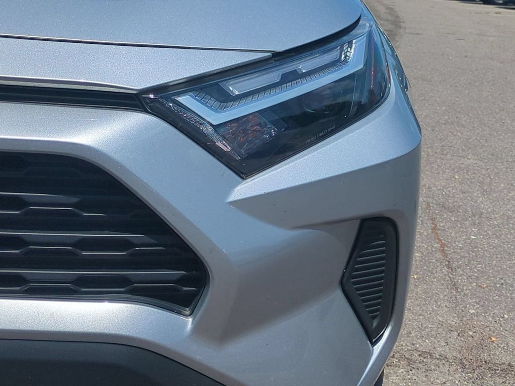 Thumbnail: 2023 Toyota RAV4 - 23