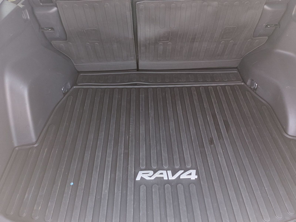 Thumbnail: 2023 Toyota RAV4 - 34