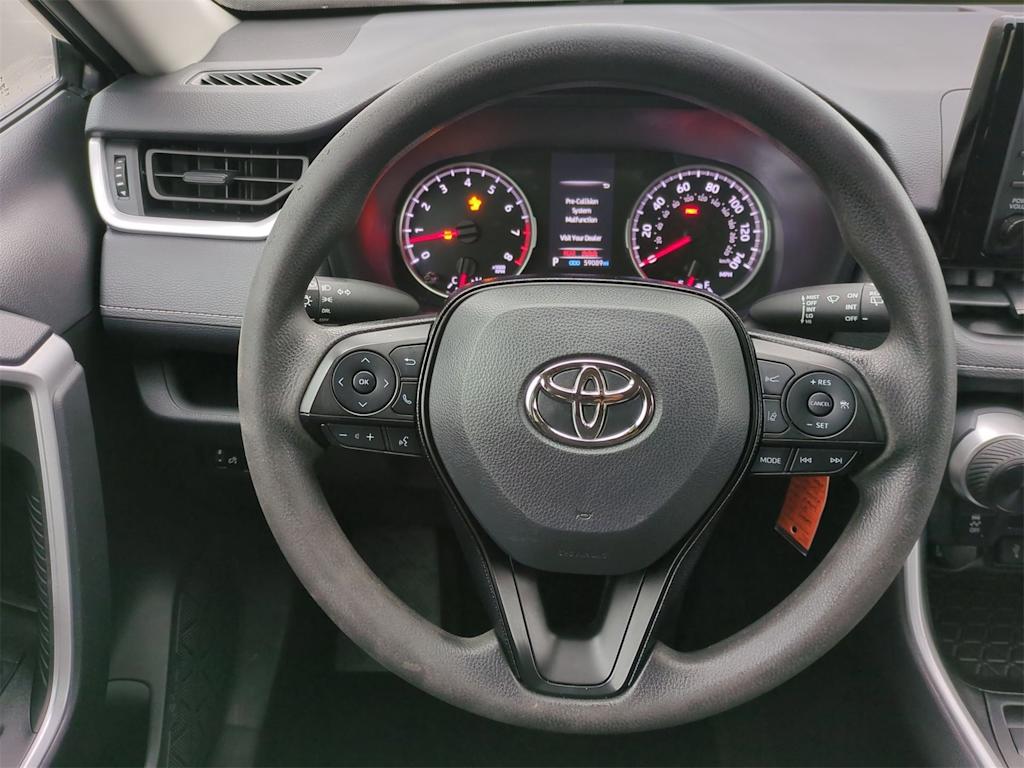 2021 Toyota RAV4 LE 13