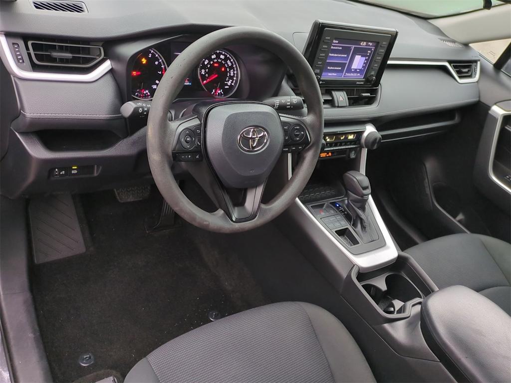 2021 Toyota RAV4 LE 2