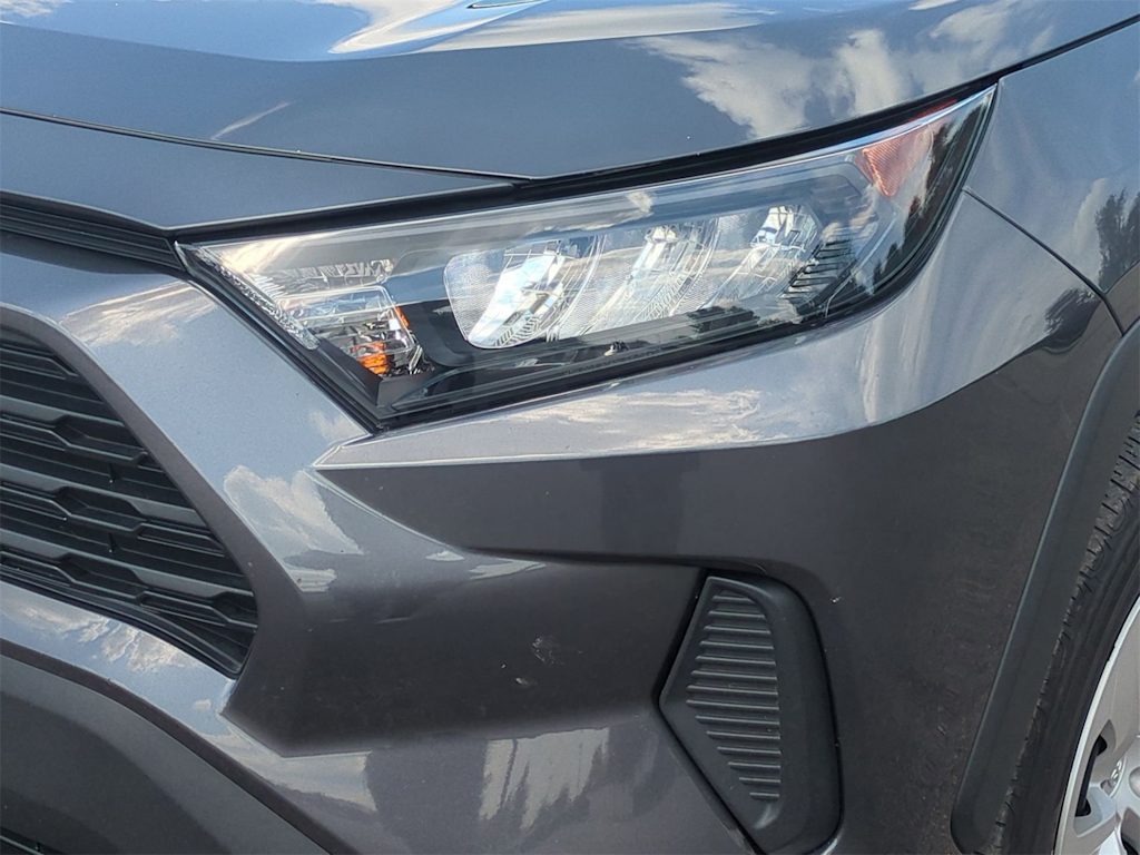 Thumbnail: 2022 Toyota RAV4 - 24