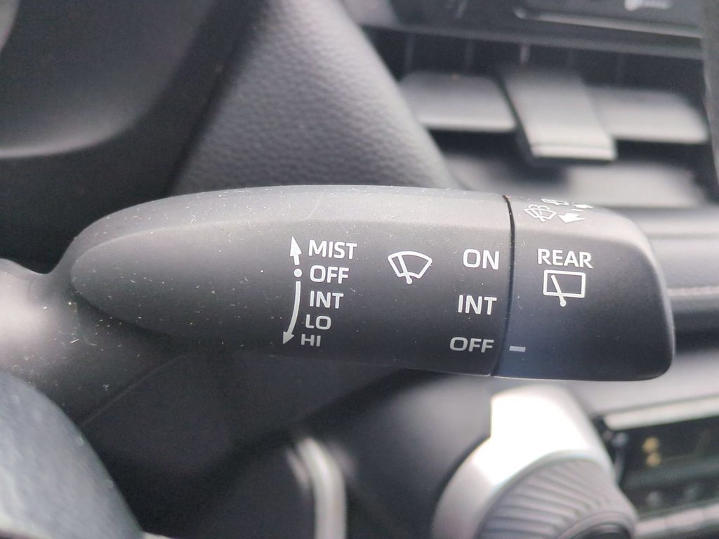 Thumbnail: 2020 Toyota RAV4 - 31