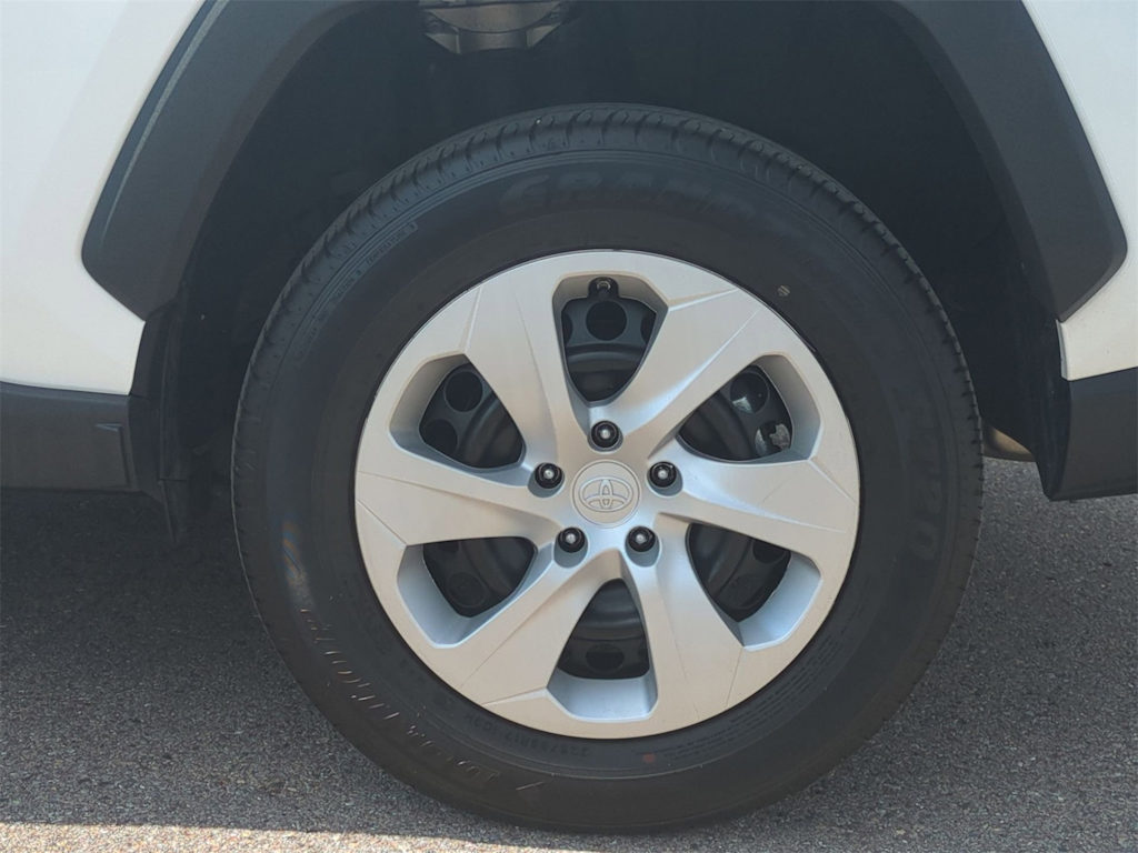 Thumbnail: 2025 Toyota RAV4 - 8