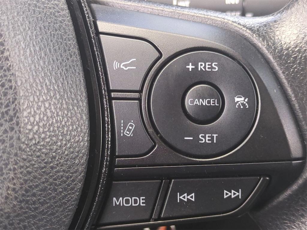 Thumbnail: 2025 Toyota RAV4 - 29