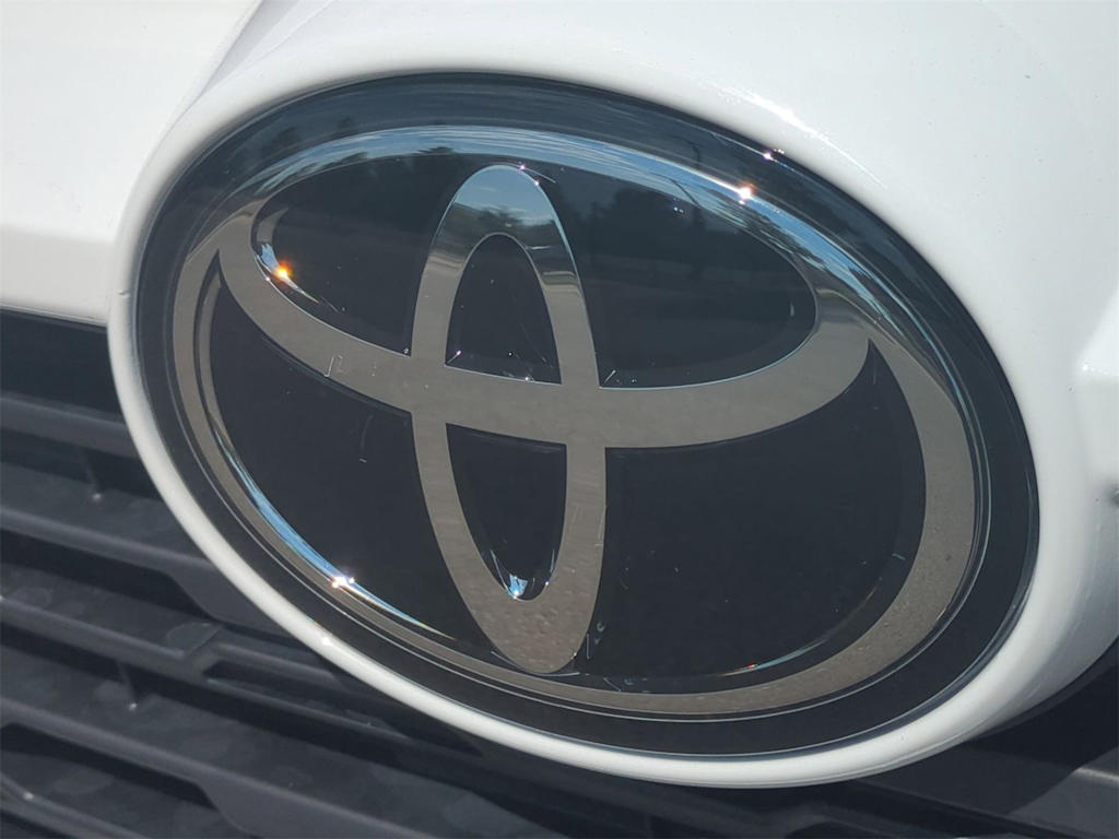 Thumbnail: 2025 Toyota RAV4 - 7