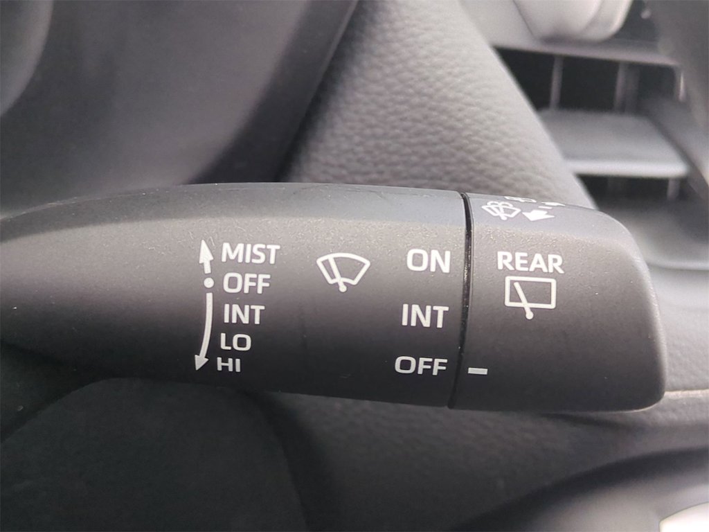 Thumbnail: 2025 Toyota RAV4 - 30