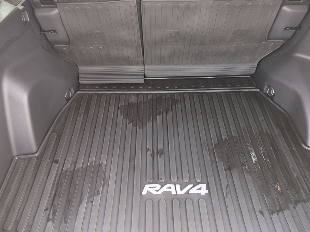 Thumbnail: 2023 Toyota RAV4 - 34