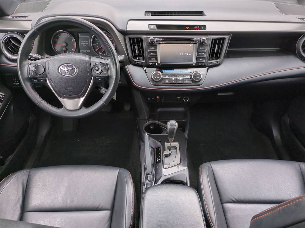 2017 Toyota RAV4 SE 9