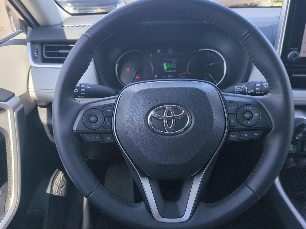 Thumbnail: 2025 Toyota RAV4 - 13