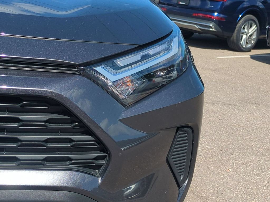 Thumbnail: 2025 Toyota RAV4 - 23