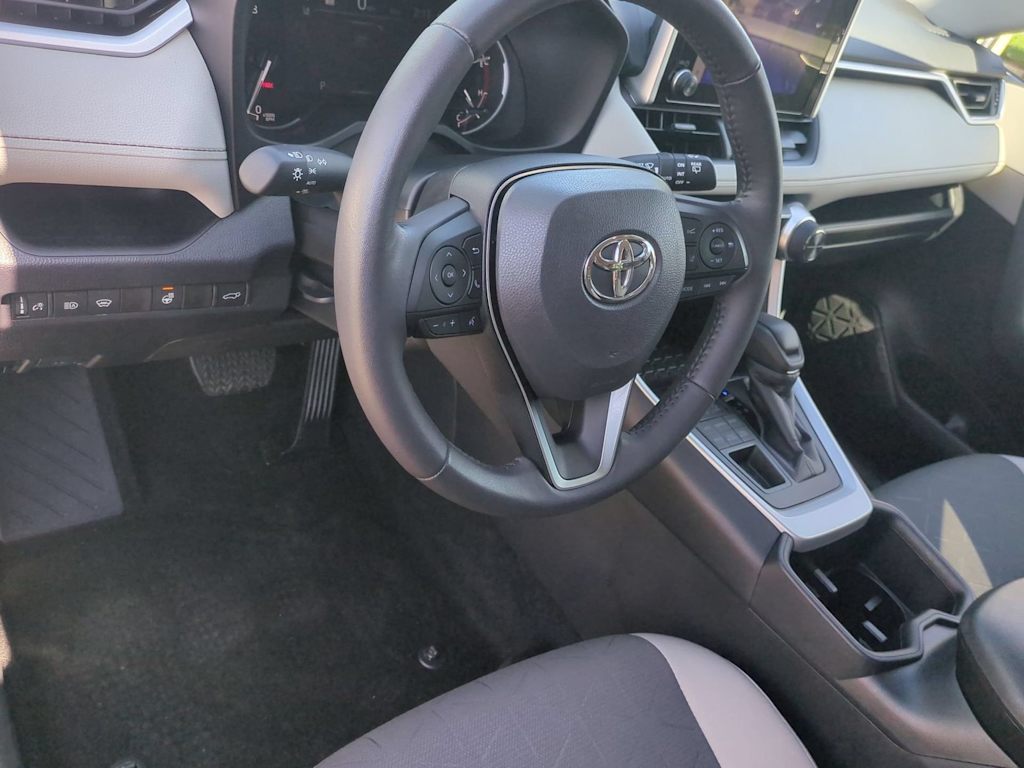 Thumbnail: 2025 Toyota RAV4 - 2