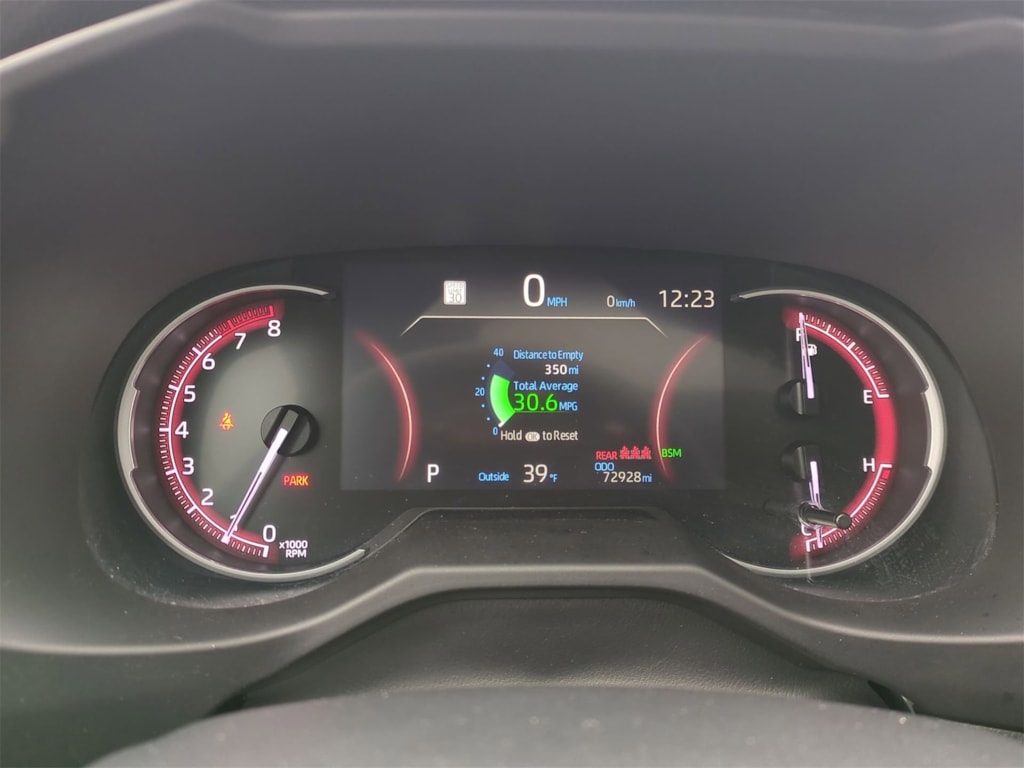 Thumbnail: 2023 Toyota RAV4 - 17