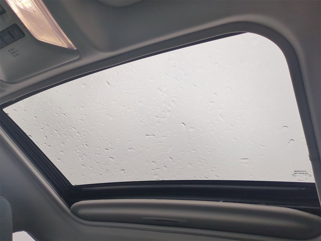 Thumbnail: 2023 Toyota RAV4 - 28