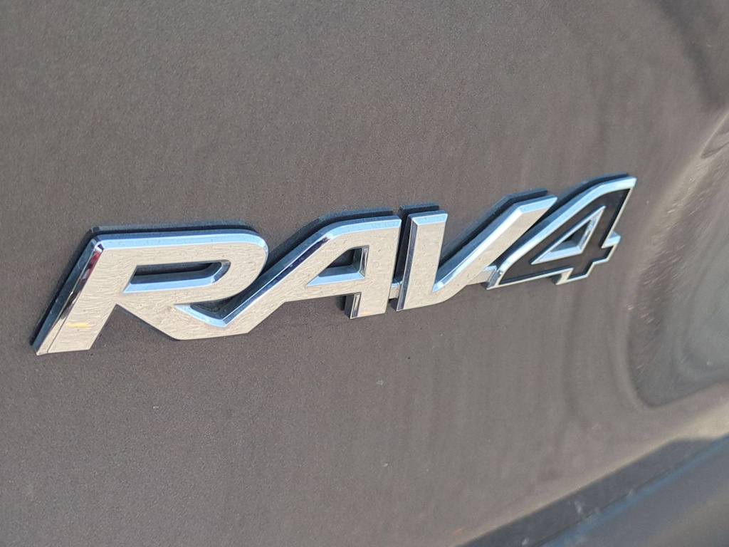 Thumbnail: 2023 Toyota RAV4 - 24