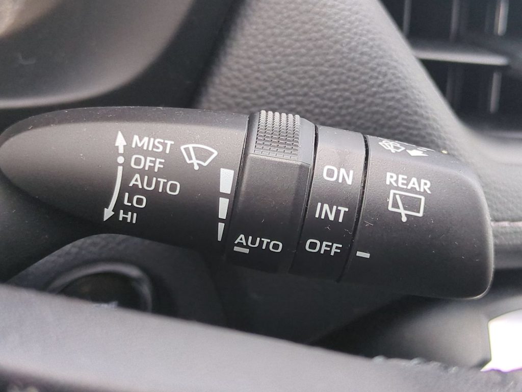 Thumbnail: 2023 Toyota RAV4 - 16