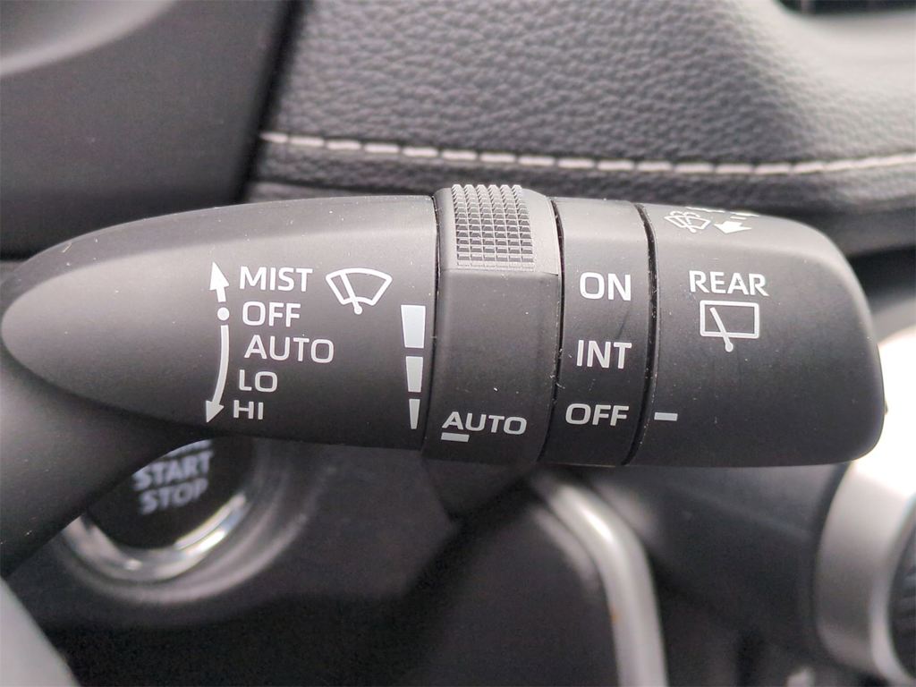 2023 Toyota RAV4 XLE 31