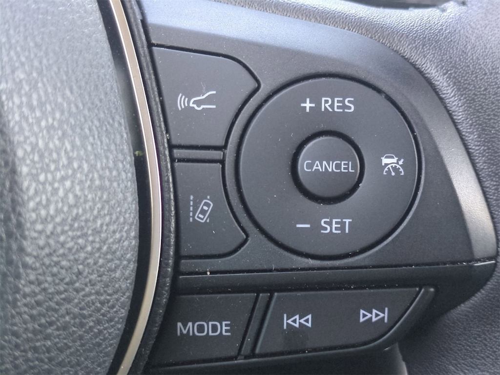 Thumbnail: 2023 Toyota RAV4 - 33