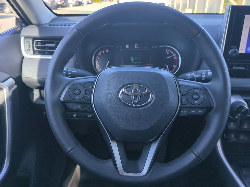 Thumbnail: 2023 Toyota RAV4 - 13