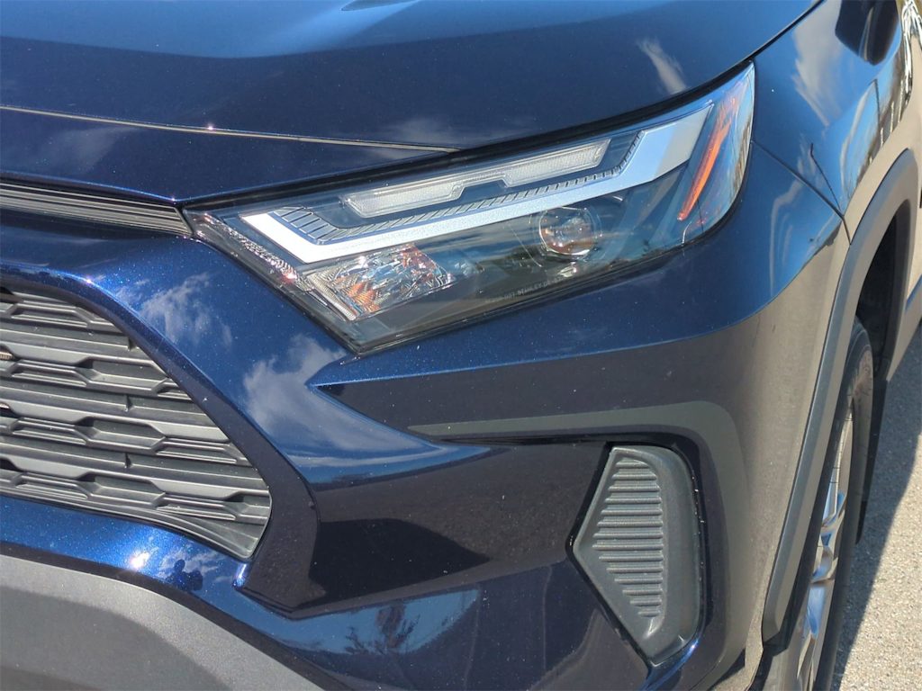 Thumbnail: 2023 Toyota RAV4 - 25