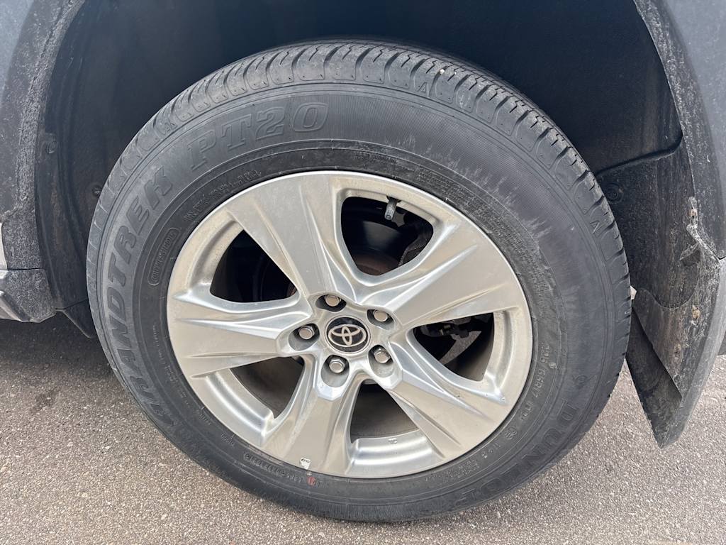 2021 Toyota RAV4 XLE 11
