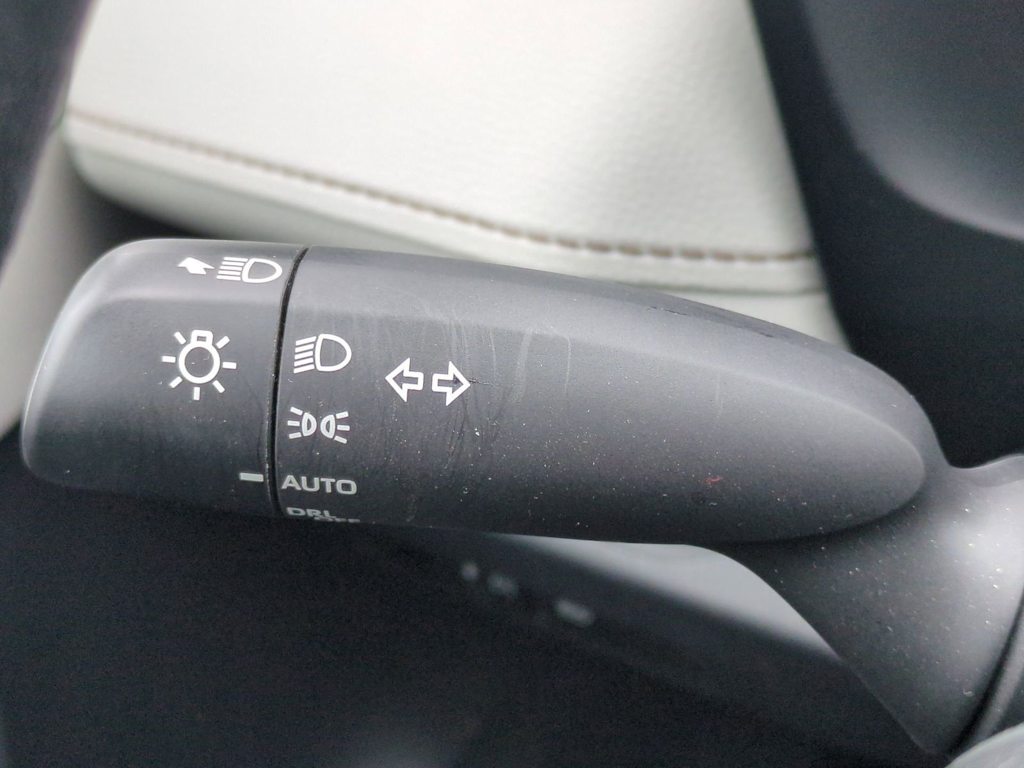 Thumbnail: 2023 Toyota RAV4 - 14