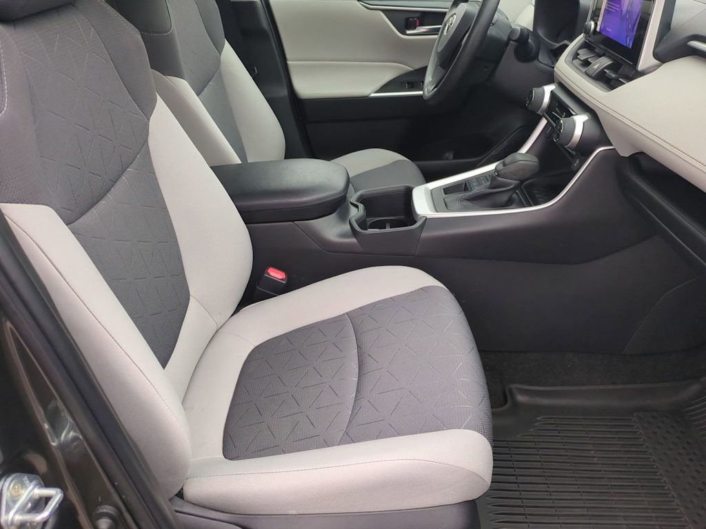 Thumbnail: 2023 Toyota RAV4 - 11