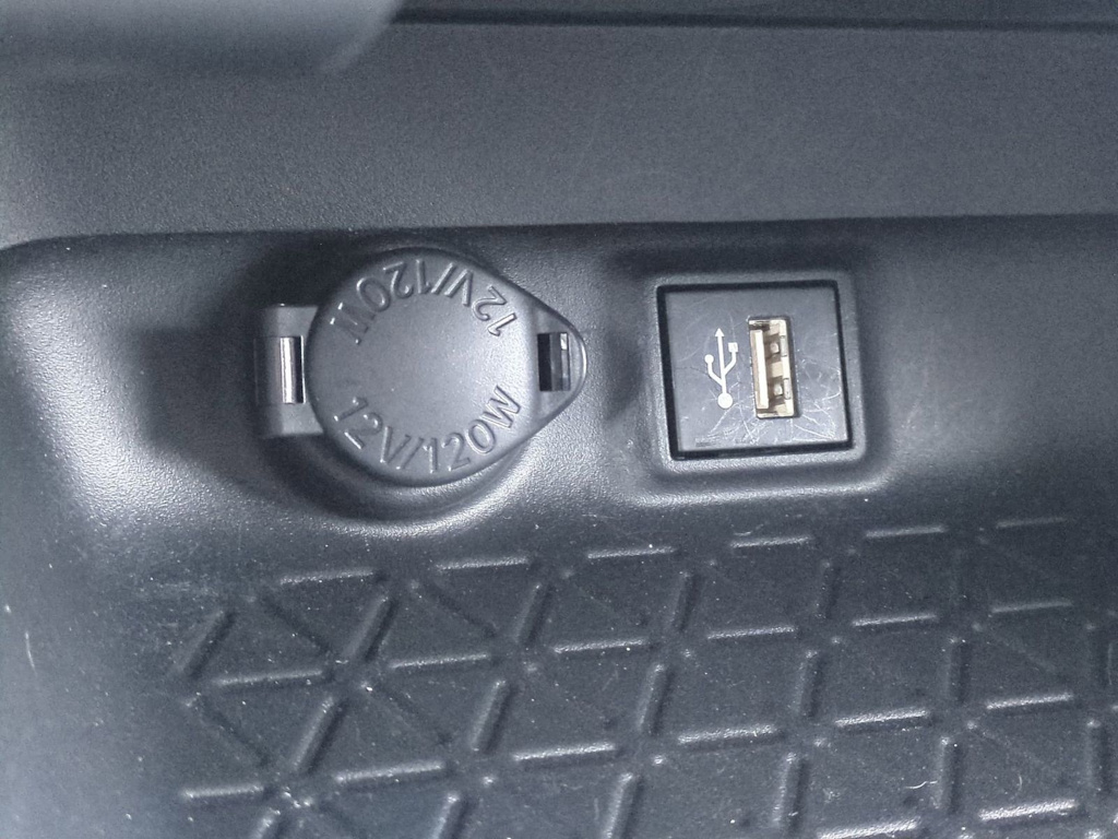 Thumbnail: 2023 Toyota RAV4 - 33