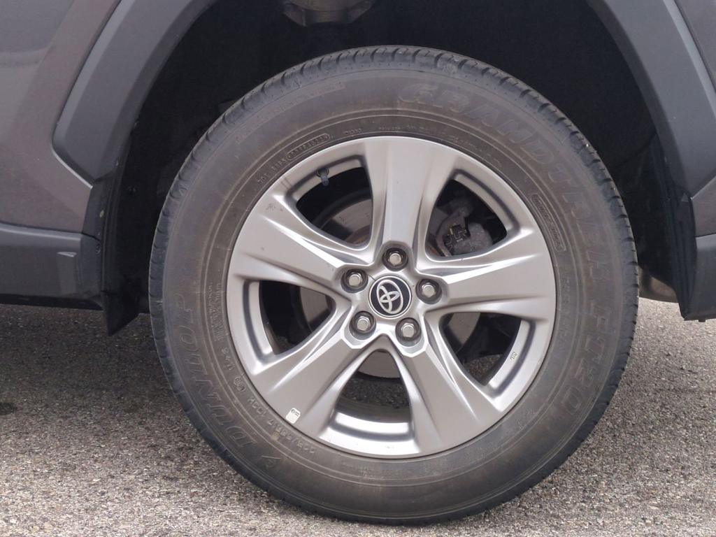 Thumbnail: 2023 Toyota RAV4 - 8