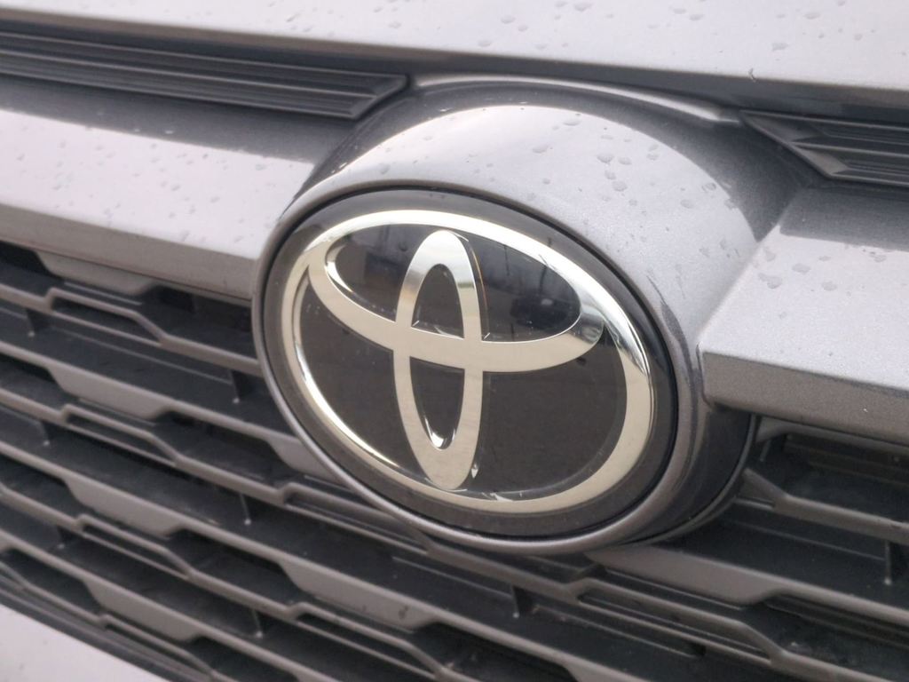 Thumbnail: 2023 Toyota RAV4 - 7