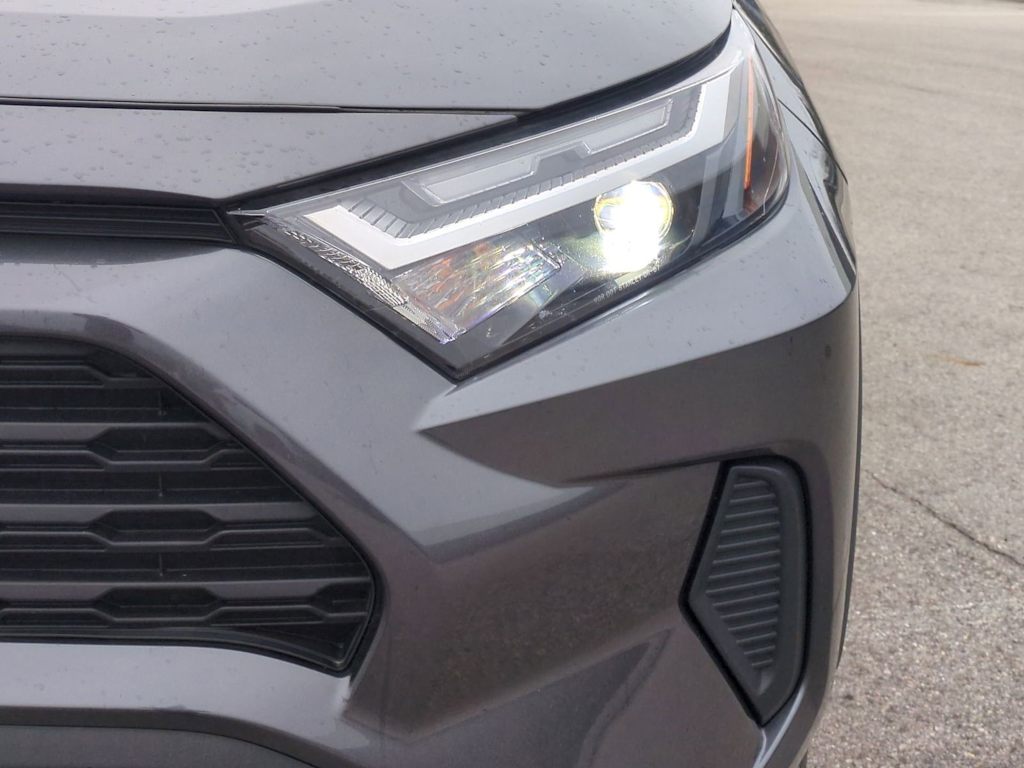 Thumbnail: 2023 Toyota RAV4 - 23