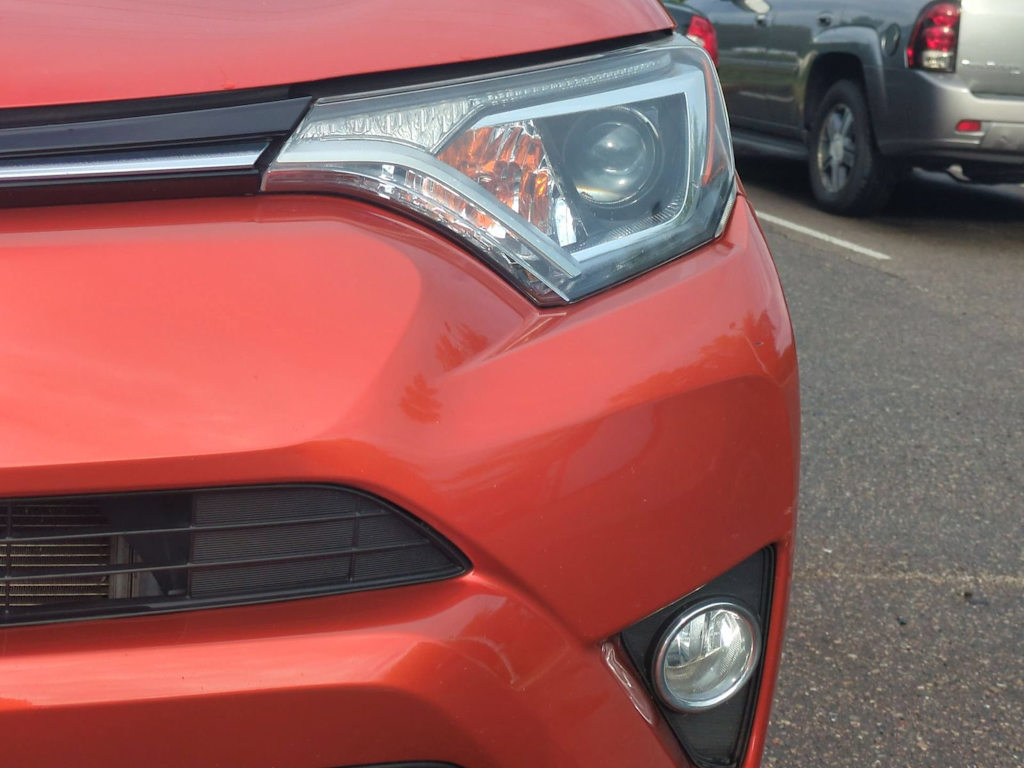 Thumbnail: 2016 Toyota RAV4 - 24