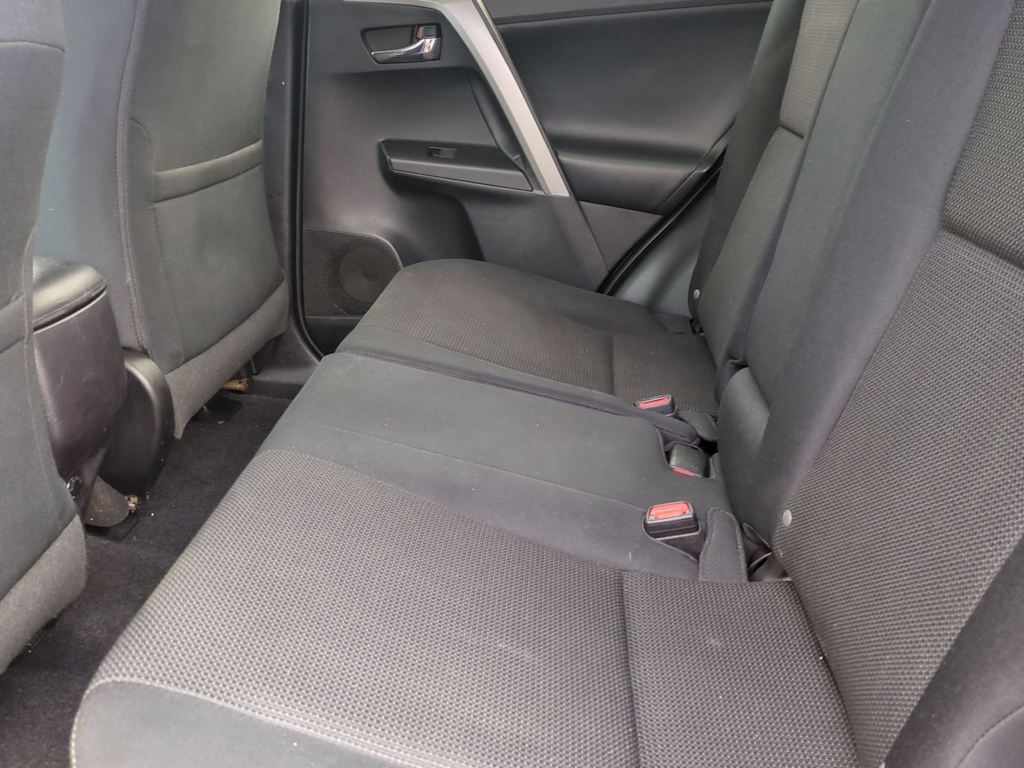 Thumbnail: 2016 Toyota RAV4 - 12