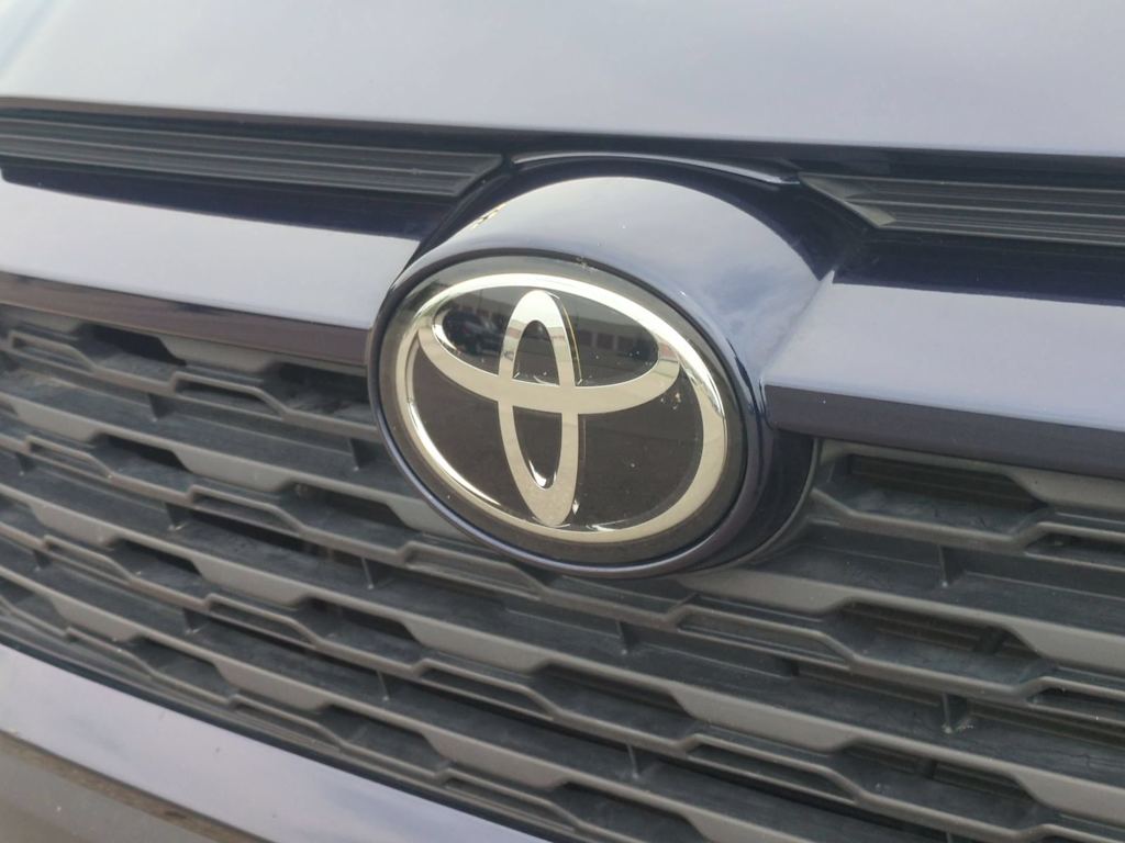 Thumbnail: 2023 Toyota RAV4 - 7